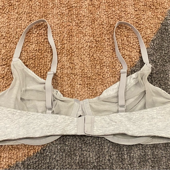 SKIMS Grey Cotton Jersey T Shirt Unlined Bra Size 36D - Picture 5 of 9